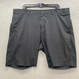 Travis Matthew Shorts Men’s 40 Gray Stripes Golf Lightweight Chino Performance